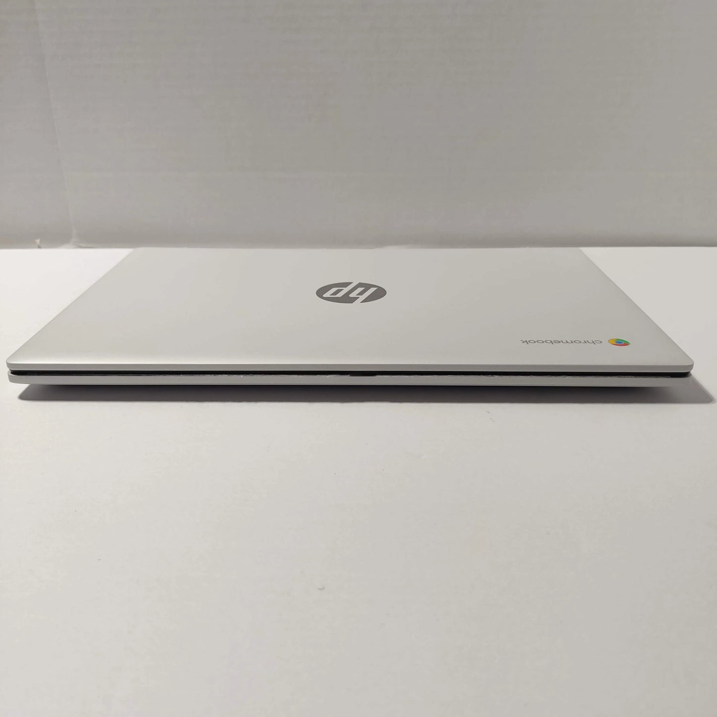 HP 14a-nf0002tg 14" Chromebook N100 4GB 64GB Glacier Silver, Used Excellent