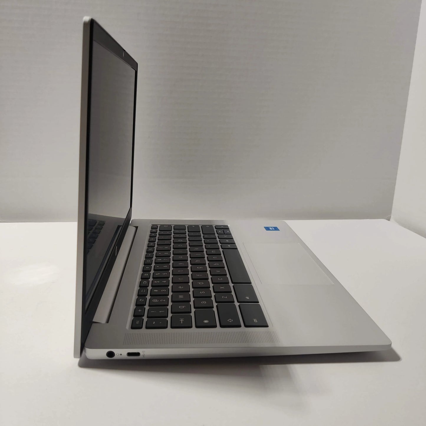 HP 14a-nf0002tg 14" Chromebook N100 4GB 64GB Glacier Silver, Used Excellent