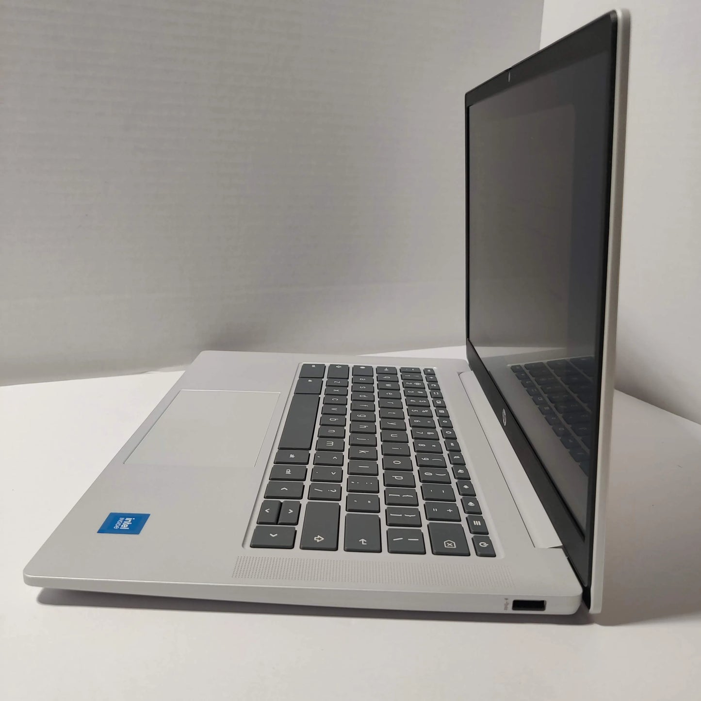 HP 14a-nf0002tg 14" Chromebook N100 4GB 64GB Glacier Silver, Used Excellent