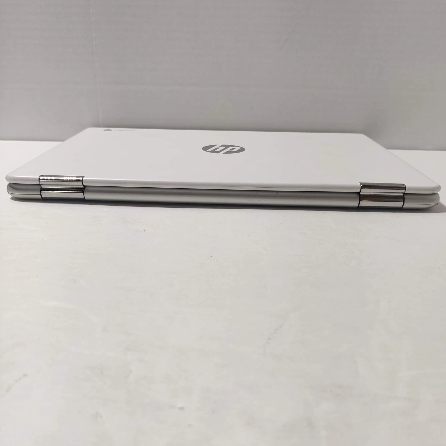 HP x360 14b-ca 14" Touchscreen 2 in 1 Chromebook Celeron N4000 4GB 32GB White/Gray Used Excellent