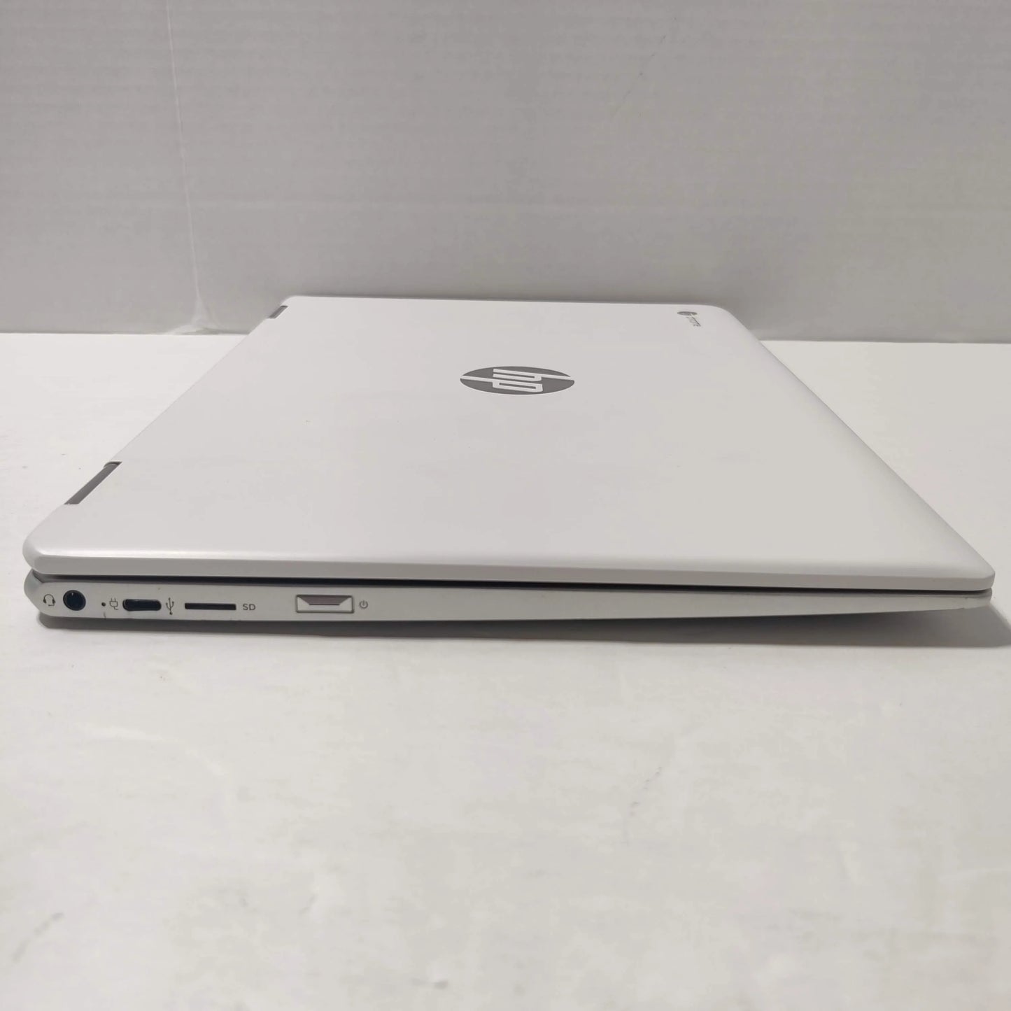 HP x360 14b-ca 14" Touchscreen 2 in 1 Chromebook Celeron N4000 4GB 32GB White/Gray Used Excellent