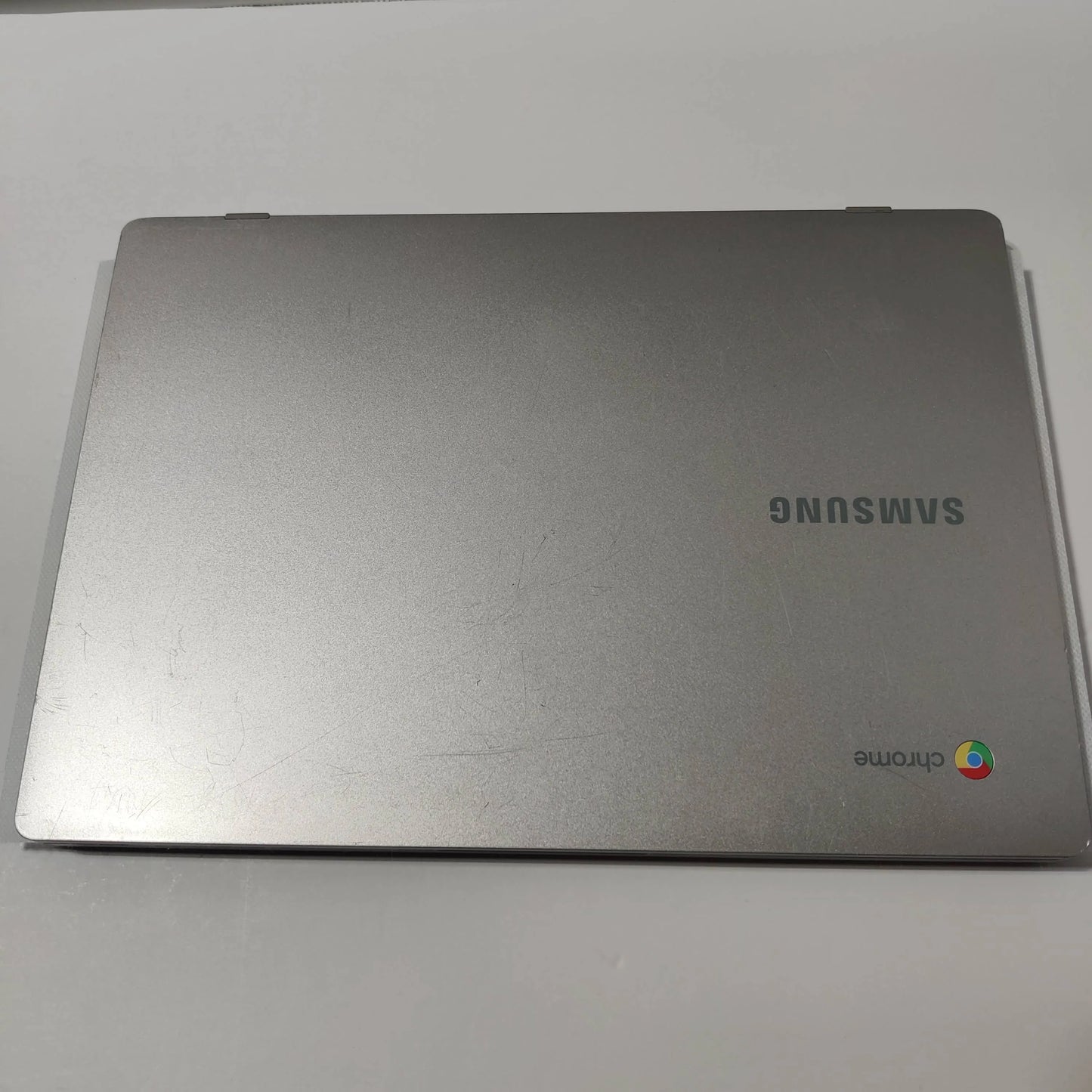 Samsung Chromebook 4 11.6" Chromebook Celeron N4000 6GB 64GB Platinum Titan, Used Fair