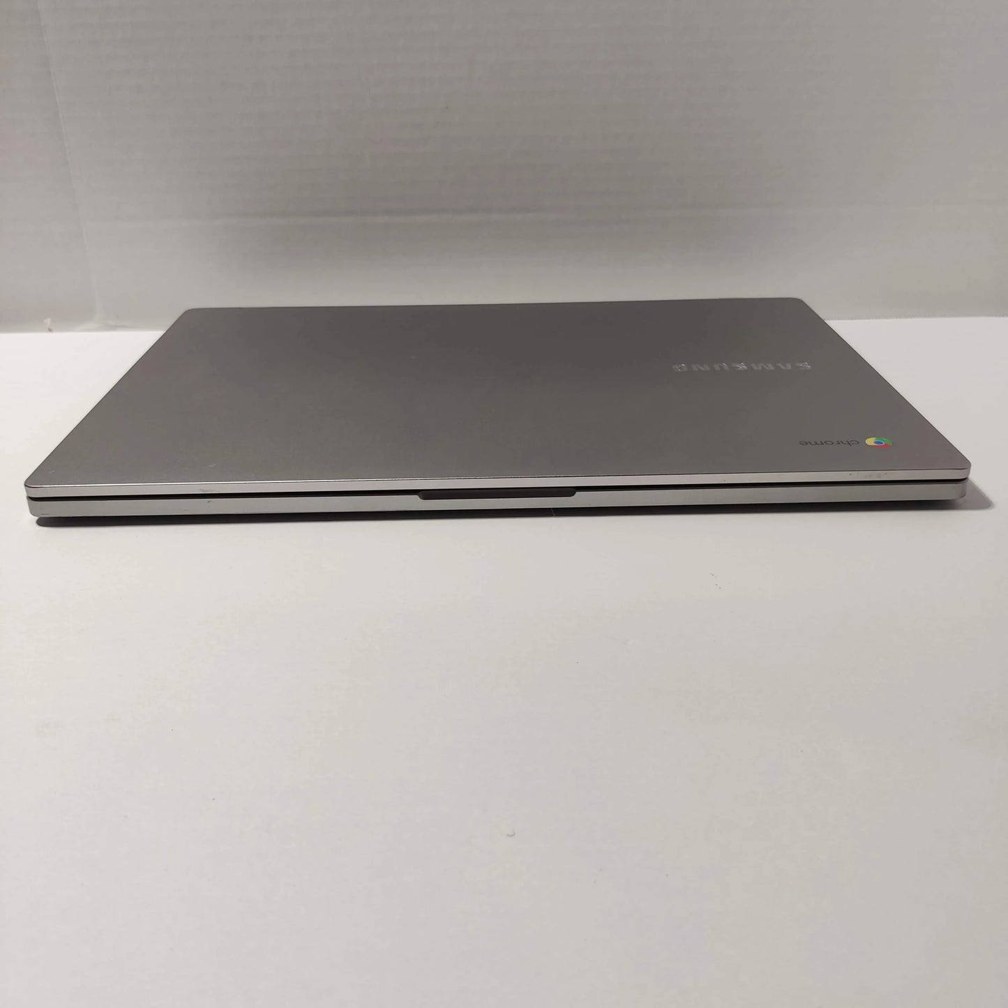 Samsung Chromebook 4 Plus 15.6" Chromebook Celeron N4000 6GB 64GB Platinum Titan, Used Excellent