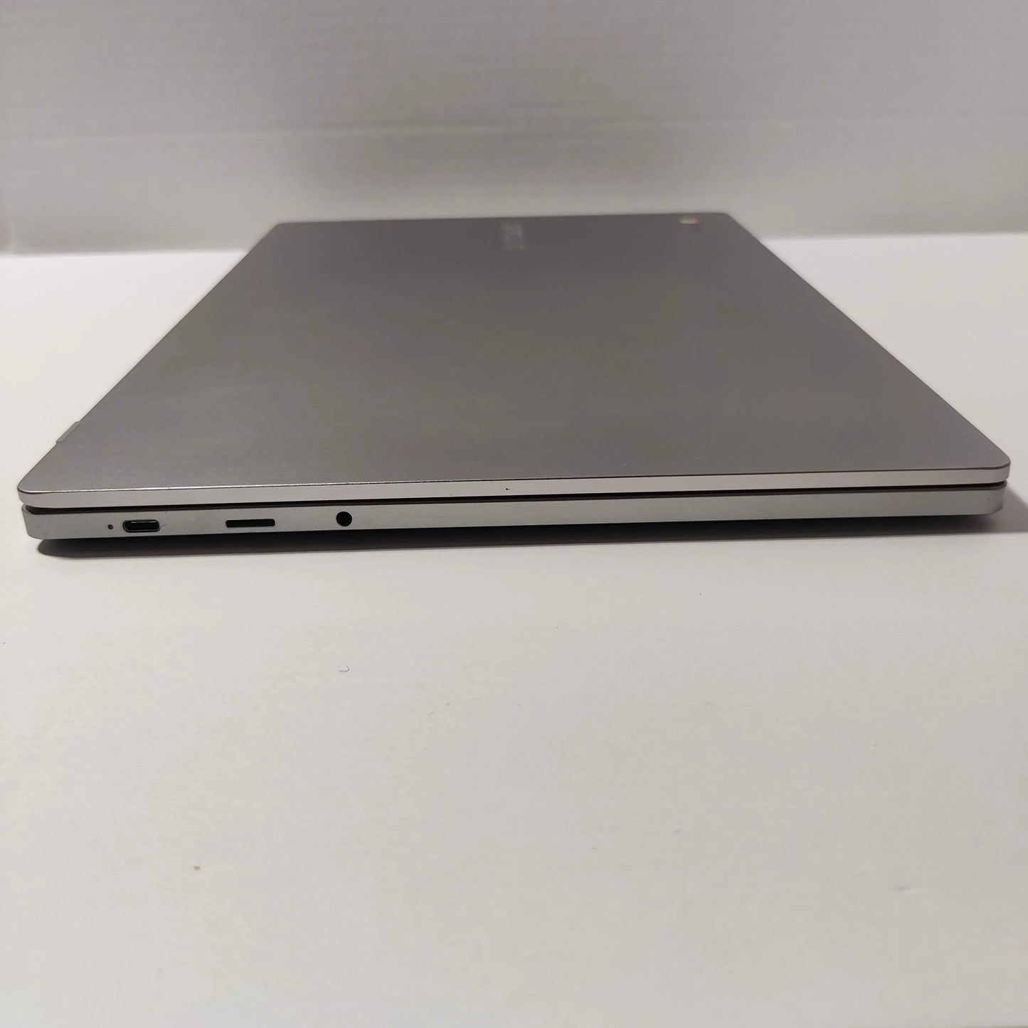 Samsung Chromebook 4 Plus 15.6" Chromebook Celeron N4000 6GB 64GB Platinum Titan, Used Excellent