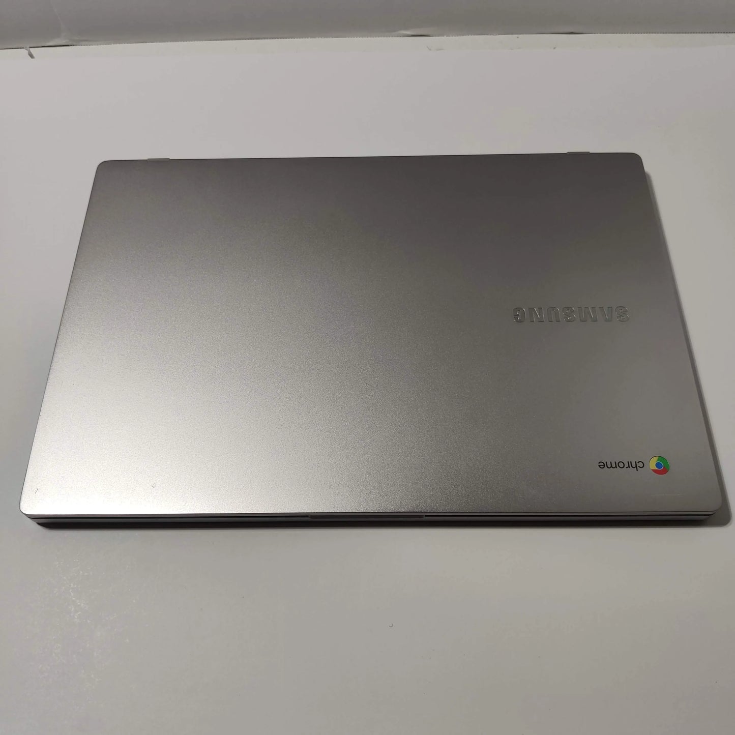 Samsung Chromebook 4 Plus 15.6" Chromebook Celeron N4000 6GB 64GB Platinum Titan, Used Excellent