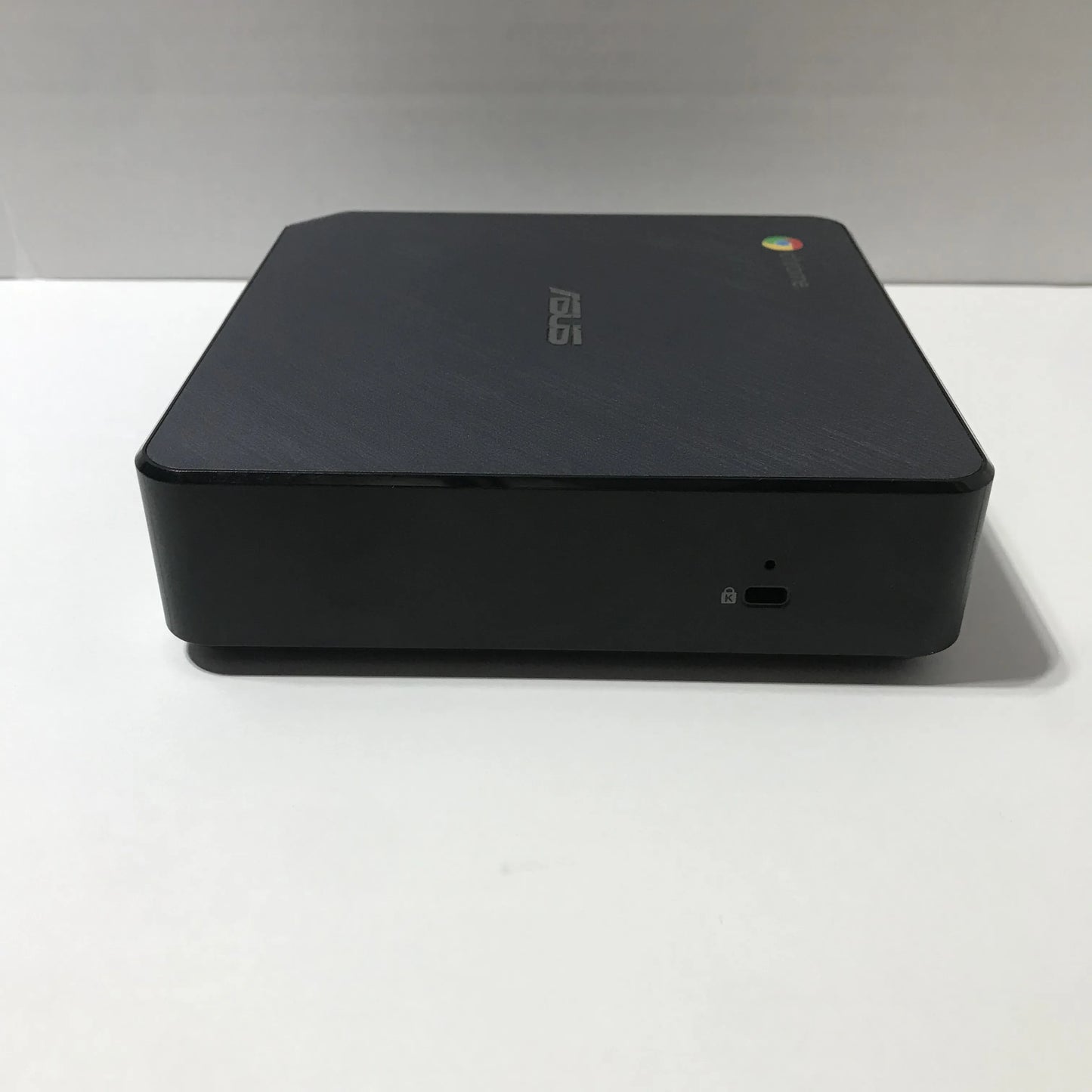 Asus Chromebox CN65 Core i3-7001u 4GB 32GB SSD Black Good